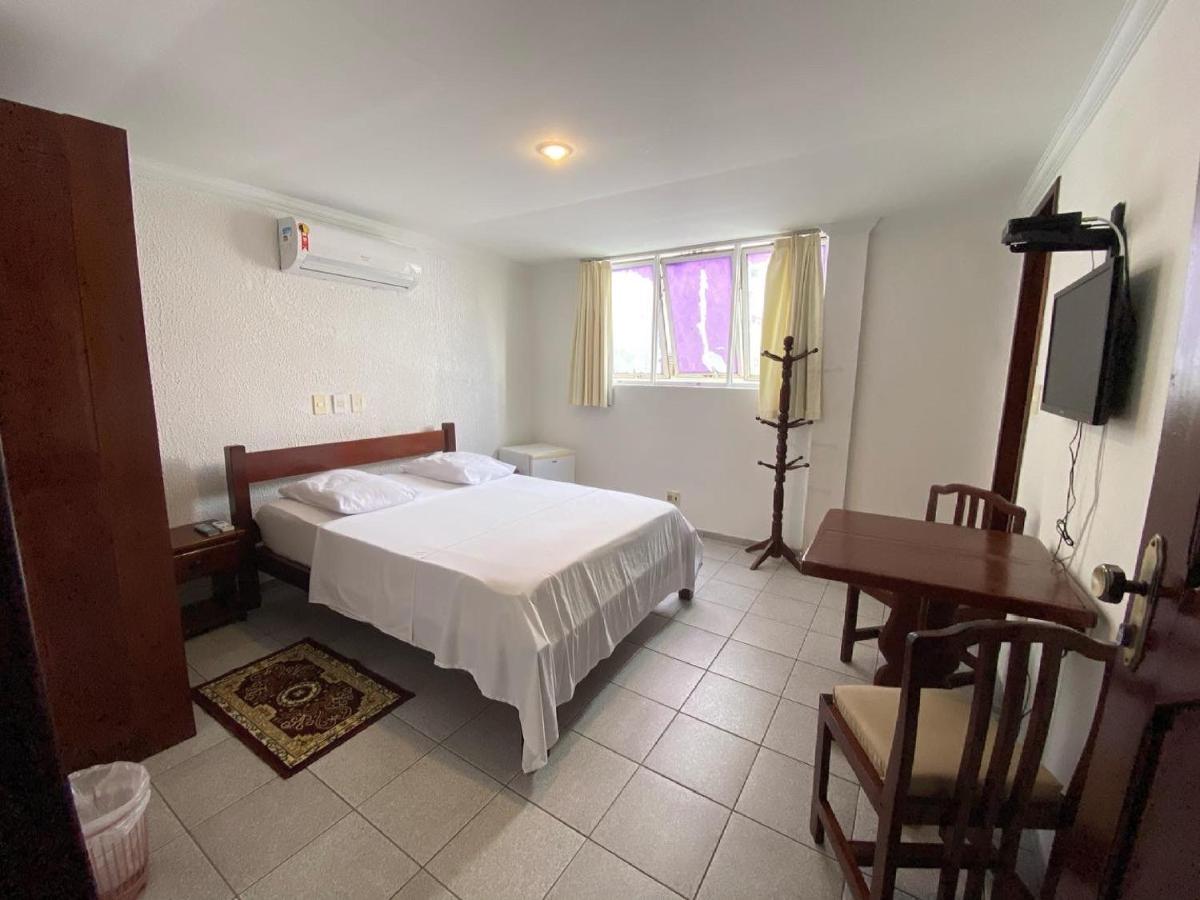 ז'אבואטו דוס גוארראפס Hotel Pousada Da Praca מראה חיצוני תמונה