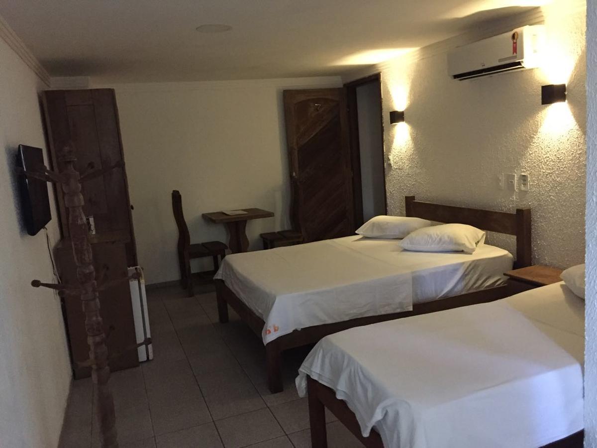 ז'אבואטו דוס גוארראפס Hotel Pousada Da Praca מראה חיצוני תמונה