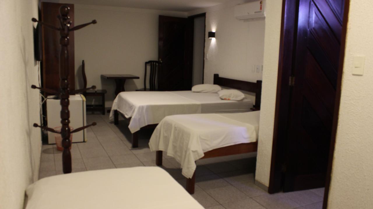 ז'אבואטו דוס גוארראפס Hotel Pousada Da Praca מראה חיצוני תמונה